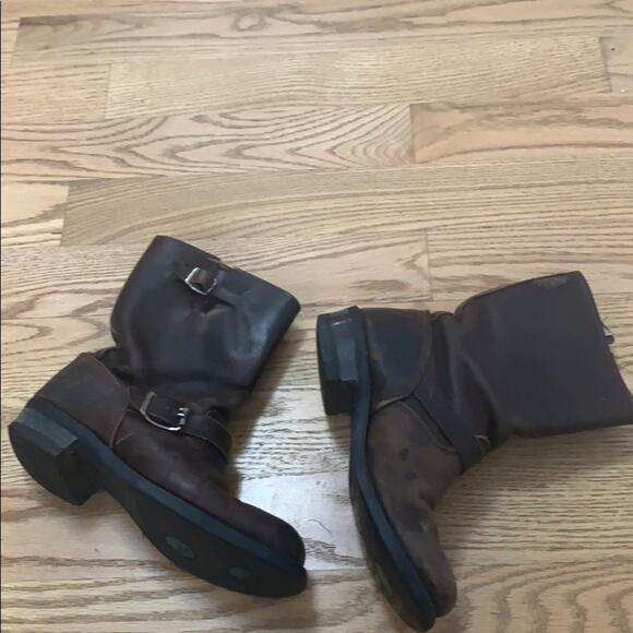 Frye Other - FRYE DISTRESSED BROWN LEATHER BIKER BOOTS SIZE 7M‎